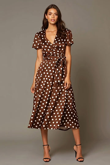 Robe trapèze en satin marron à pois
